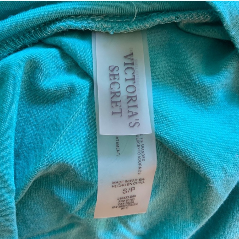 Victoria's Secret Swimsuit Cover-up size small - Picture 4 of 4